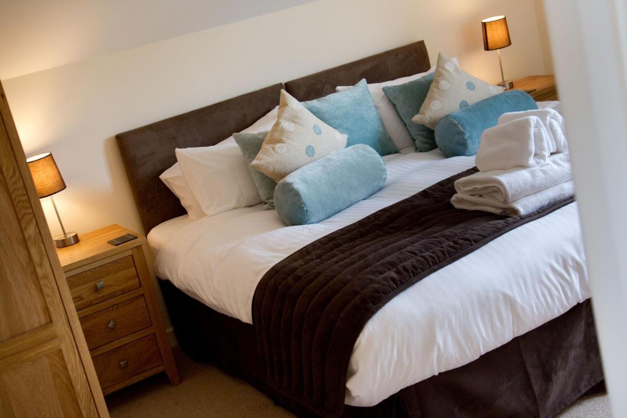 Skylark Sleeps 8 Private Hot Tub & Dogs Welcome Nr Padstow, Resort Pool Bar & Watersports St Columb Major ภายนอก รูปภาพ