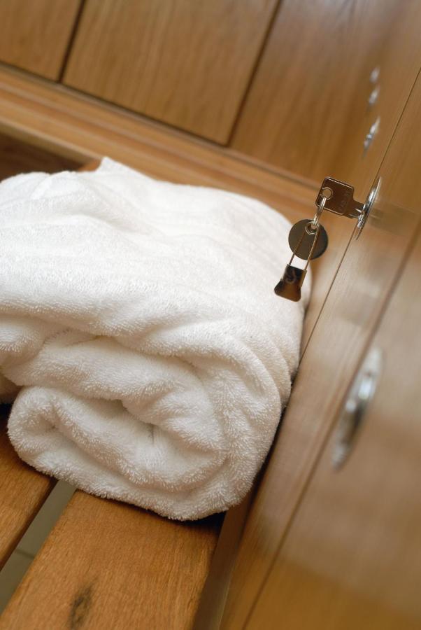Skylark Sleeps 8 Private Hot Tub & Dogs Welcome Nr Padstow, Resort Pool Bar & Watersports St Columb Major ภายนอก รูปภาพ
